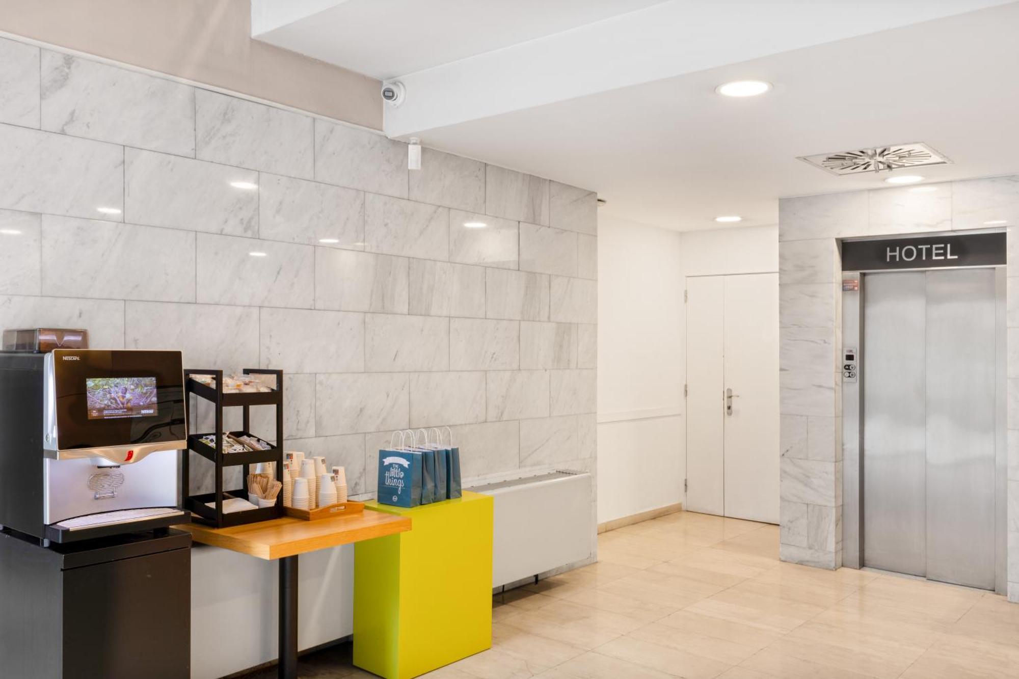 B&B Hotel Barcelona Mollet Porta De Gallecs Mollet del Valles Exterior photo