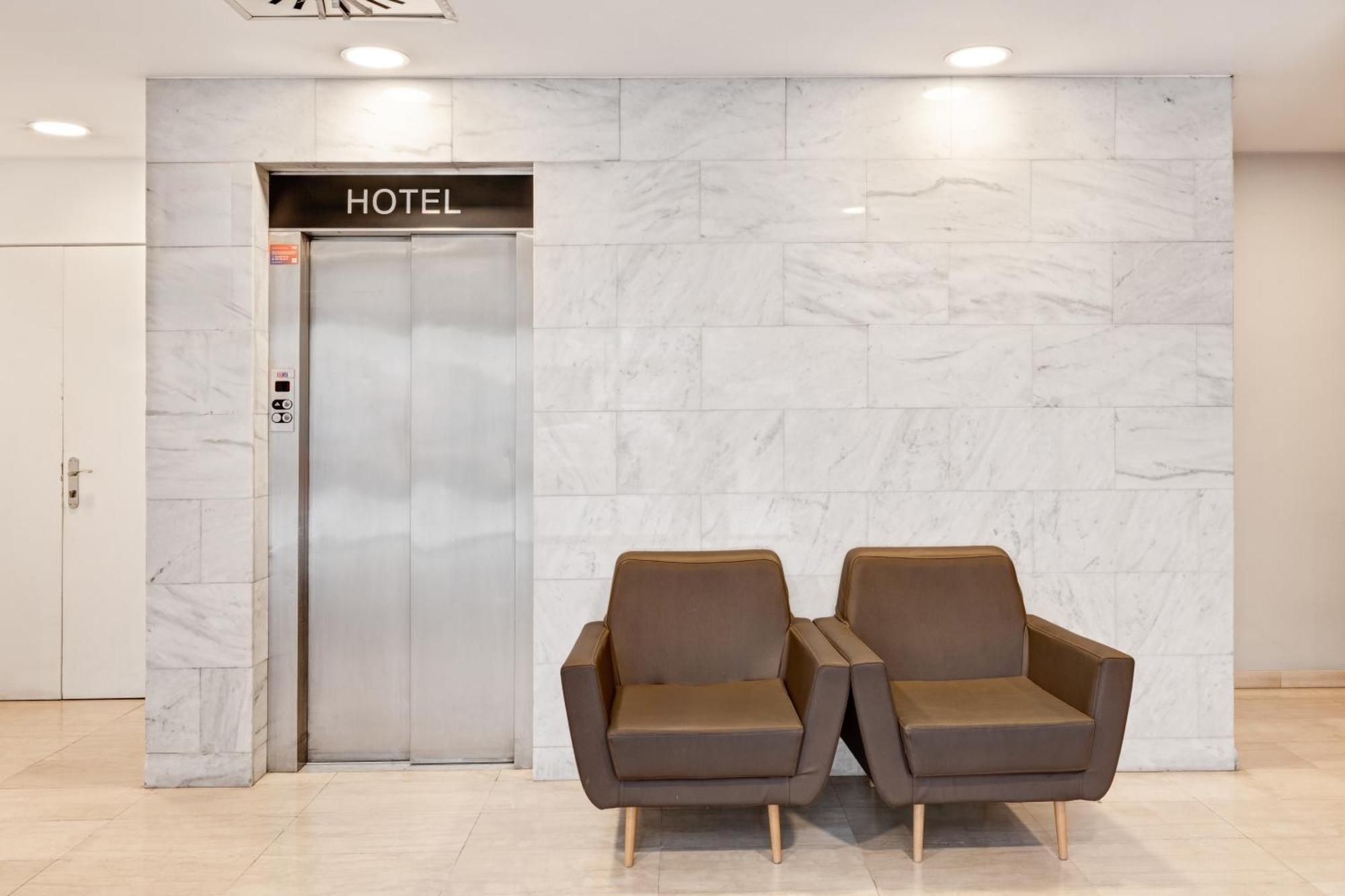 B&B Hotel Barcelona Mollet Porta De Gallecs Mollet del Valles Exterior photo